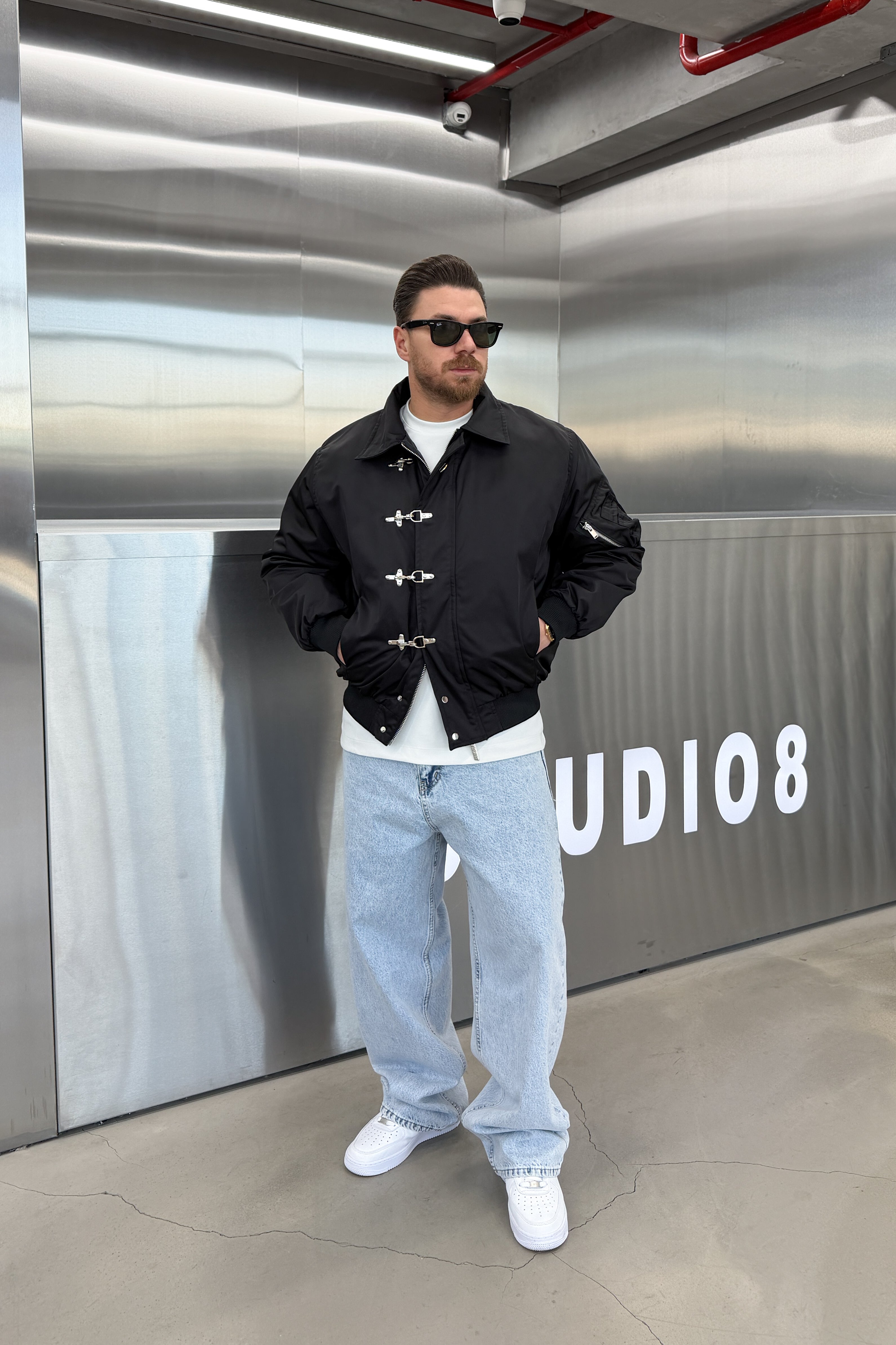 OVERSİZE METAL AKSESUARLI BOMBER MONT • SİYAH