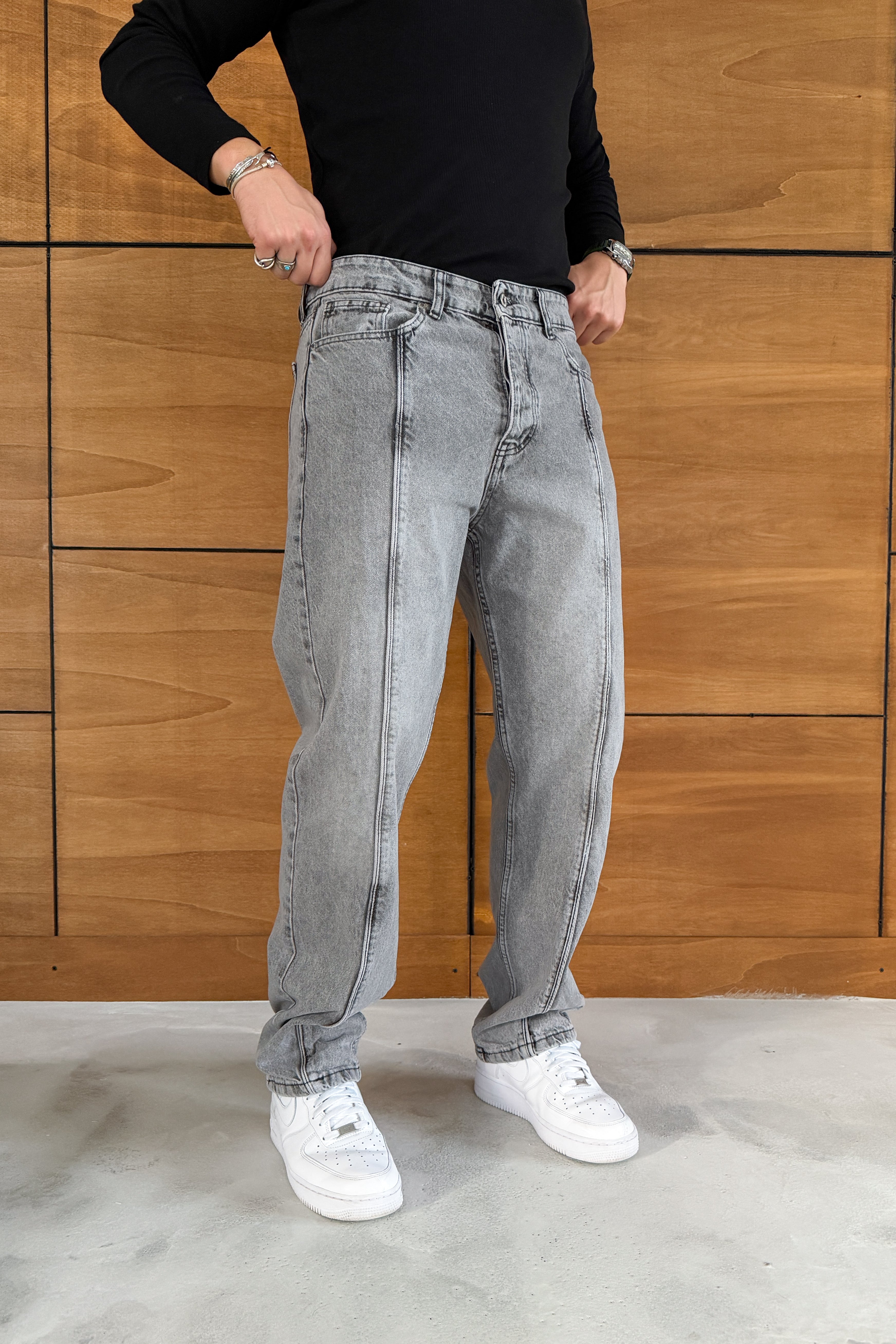 BAGGY FİT DİKİŞ DETAYLI YIKAMALI KOT PANTOLON • GRİ