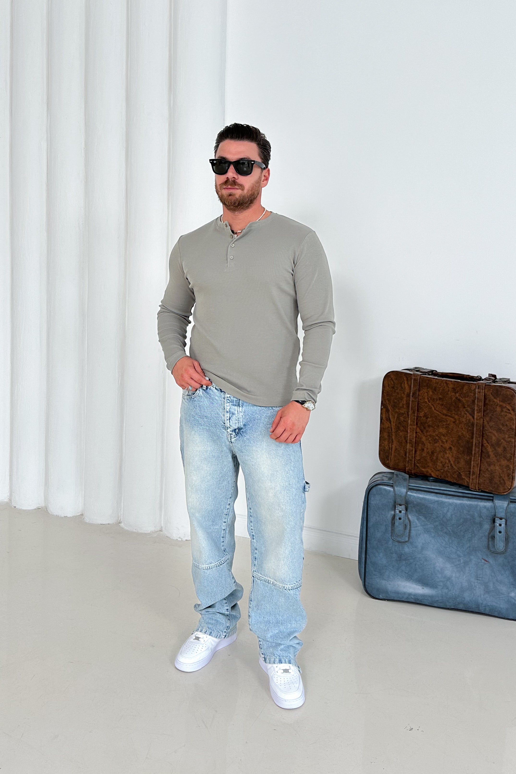 DÜĞME DETAY FİTİLLİ İNCE SWEATSHİRT • MİNT YEŞİLİ