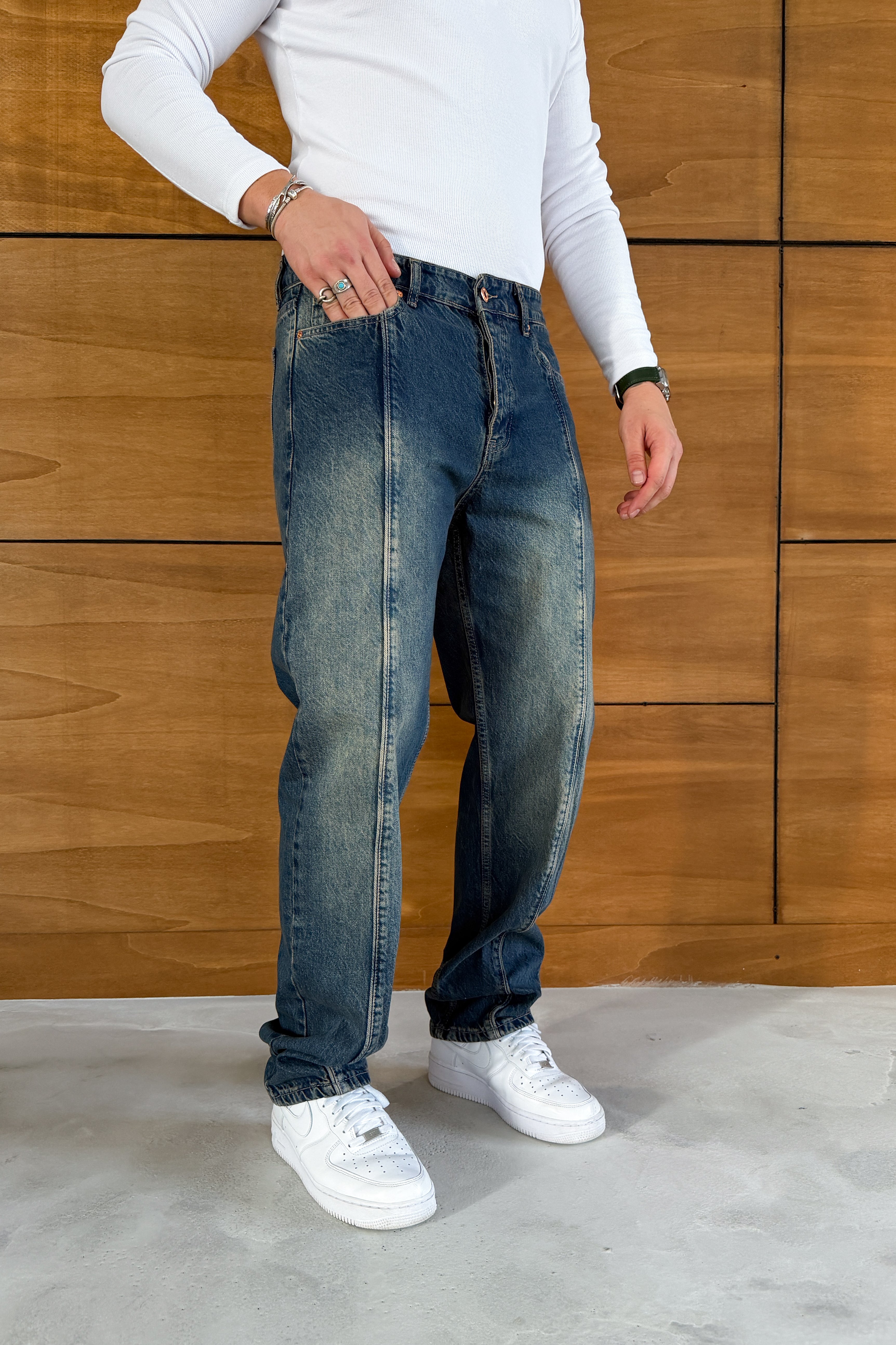 BAGGY FİT DİKİŞ DETAYLI YIKAMALI KOT PANTOLON • LACİVERT