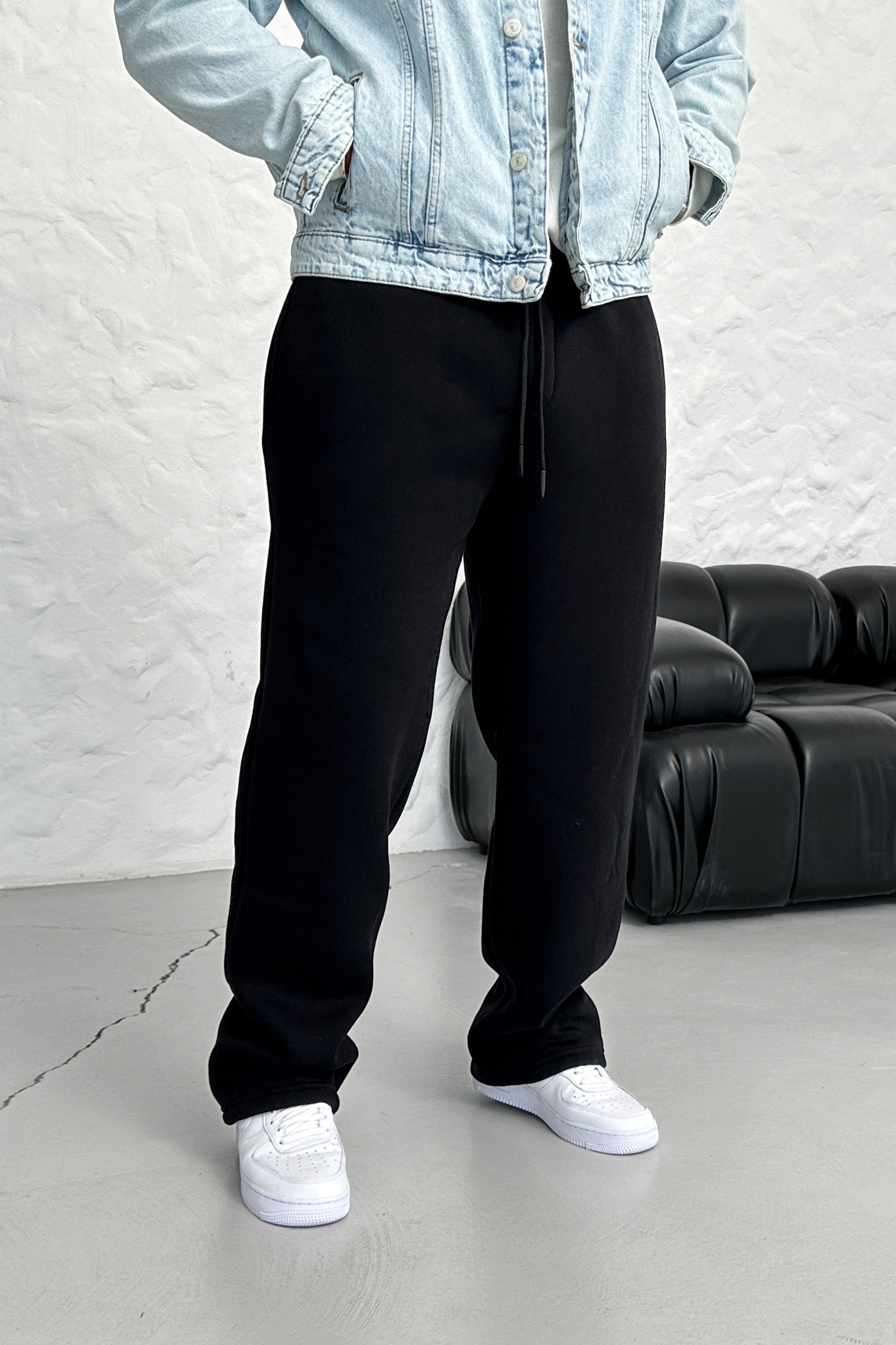 BAGGY KALIP ÜÇ İPLİK EŞOFMAN • SİYAH