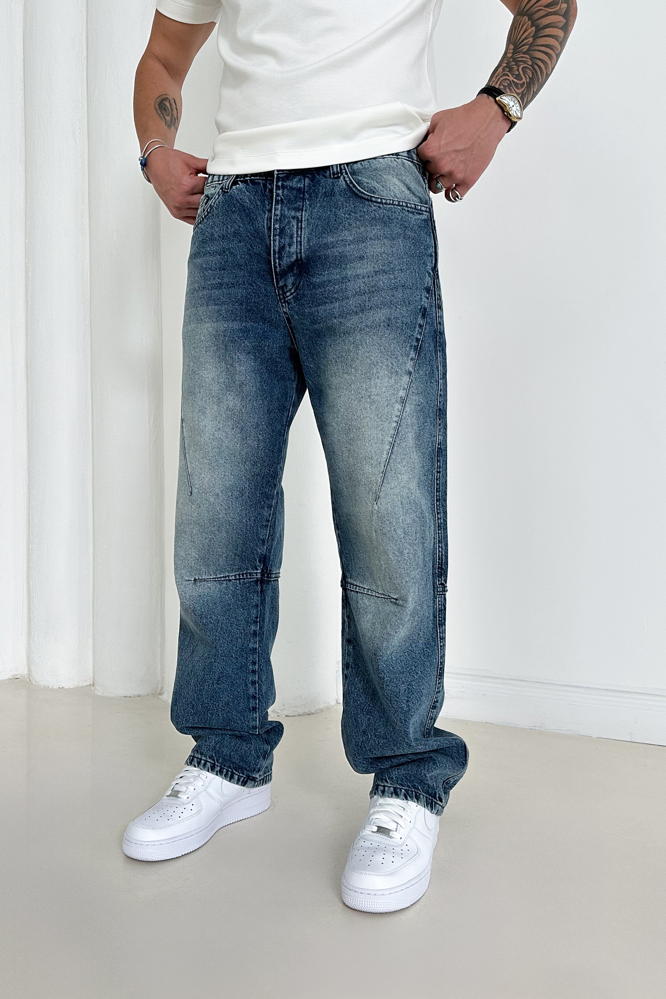 BOL KALIP DİKİŞ DETAY KOT PANTOLON • TAŞLANMIŞ LACİVERT 3147