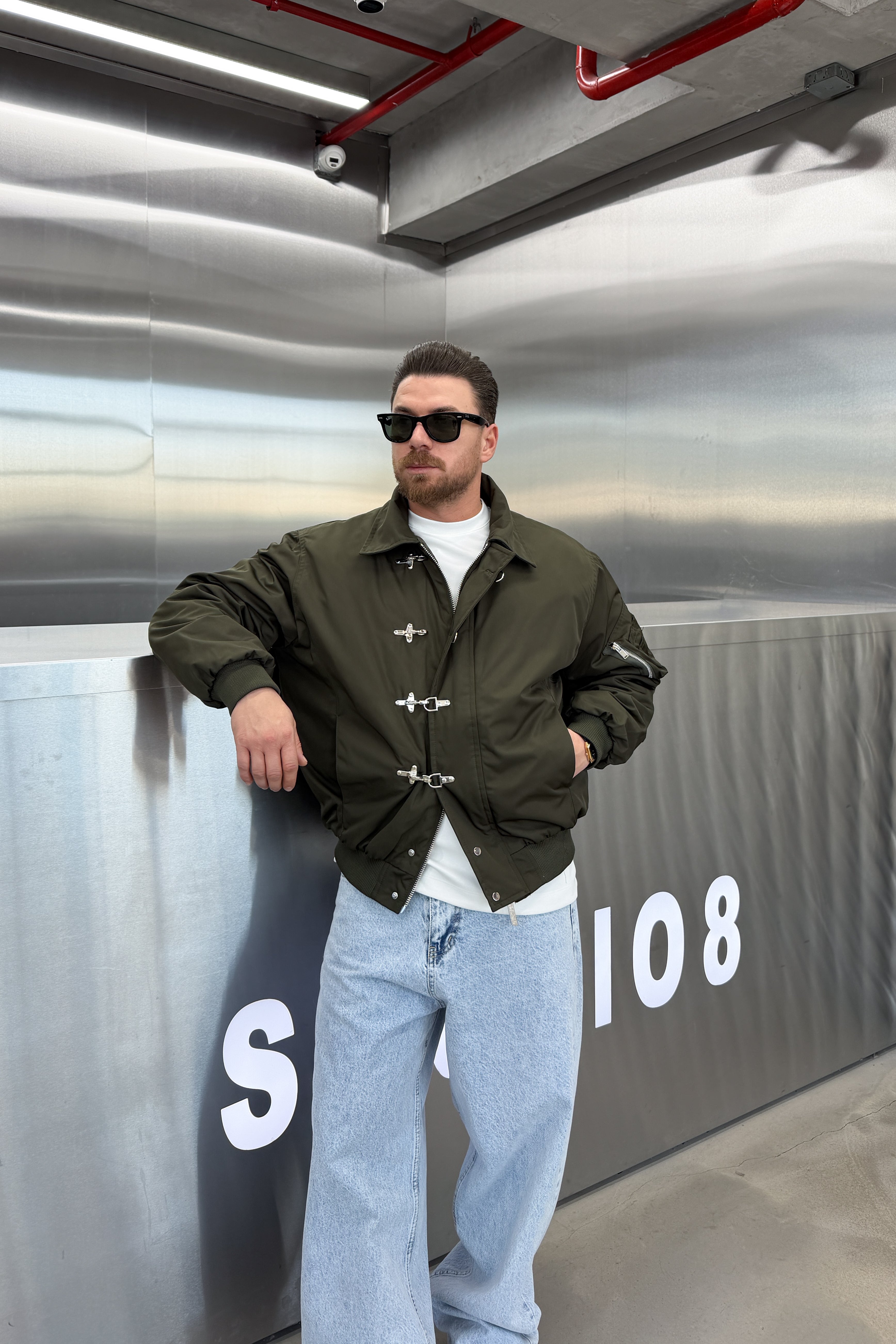 OVERSİZE METAL AKSESUARLI BOMBER MONT • HAKİ