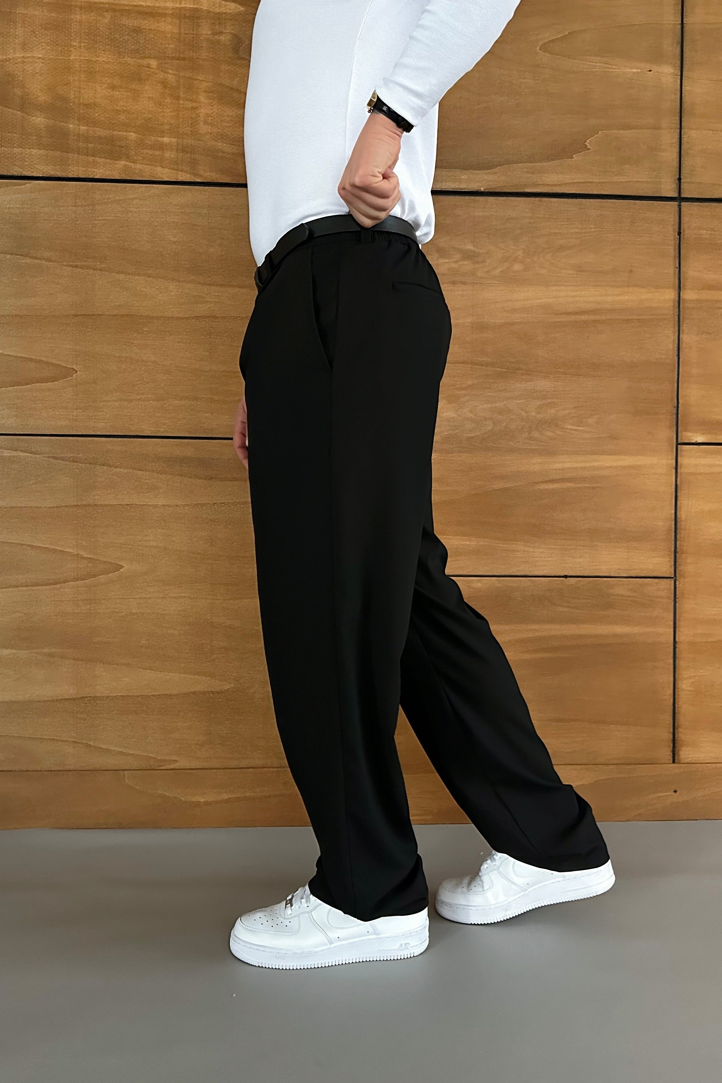 BAGGY KALIP PİLELİ KUMAŞ PANTOLON • SİYAH