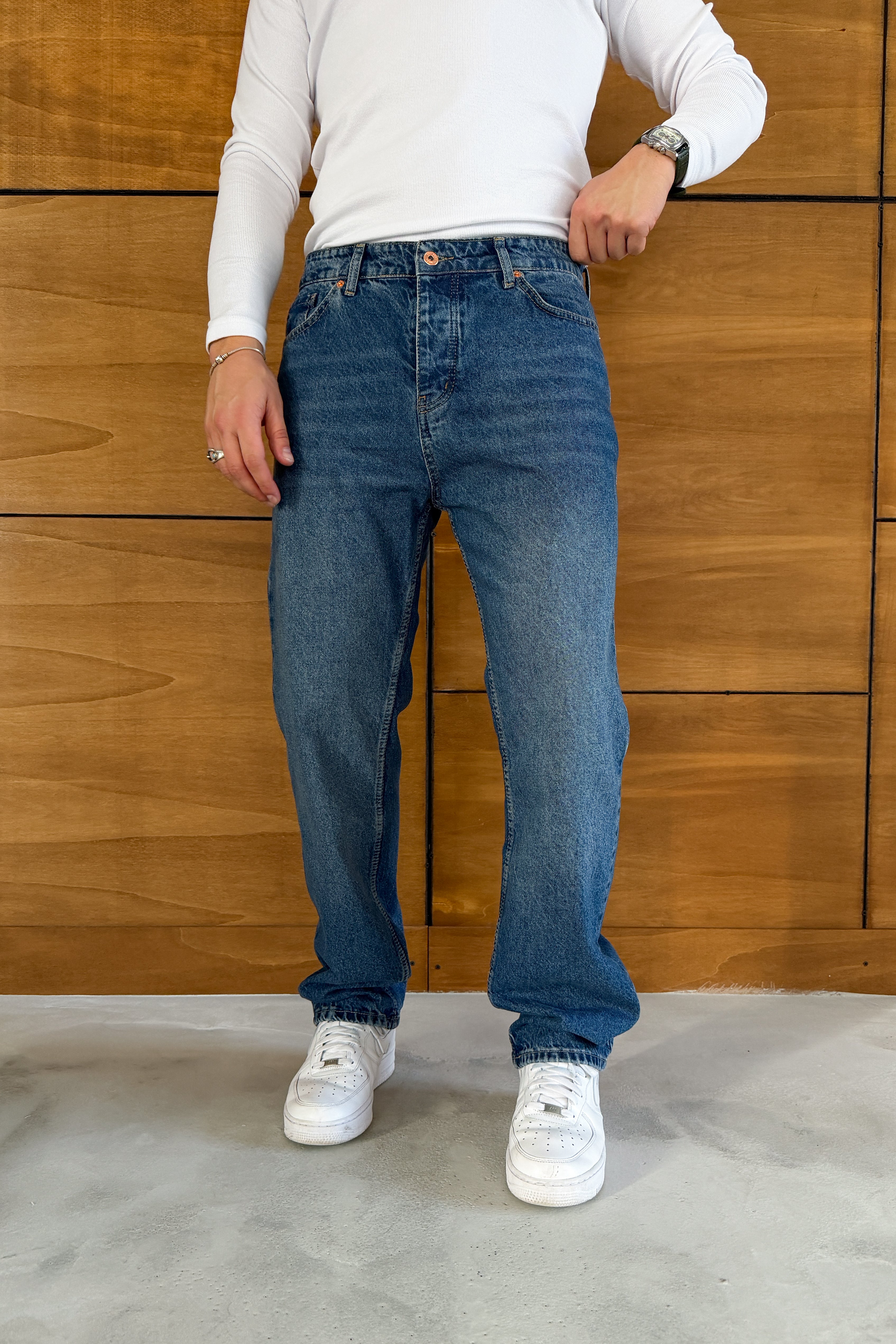 BAGGY FİT TAŞLANMIŞ KOT PANTOLON EFEKTLİ • LACİVERT