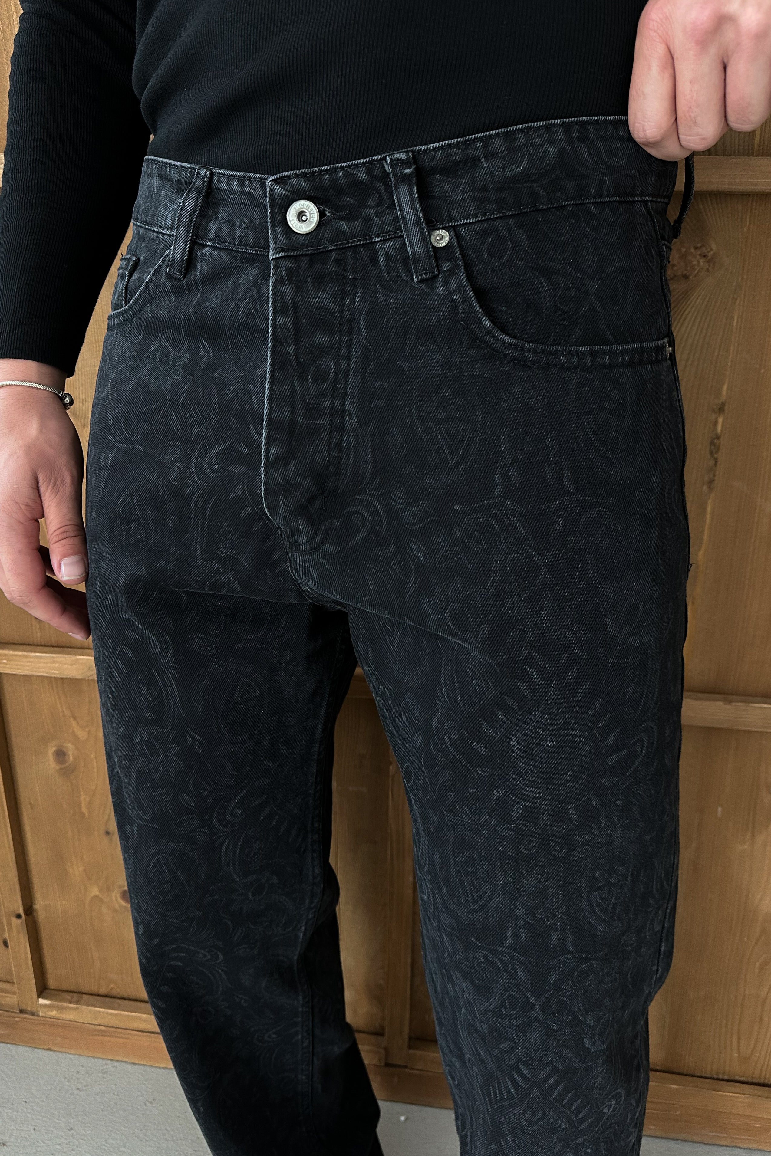 BAGGY FİT DESENLİ TASARIM KOT PANTOLON • SİYAH W11