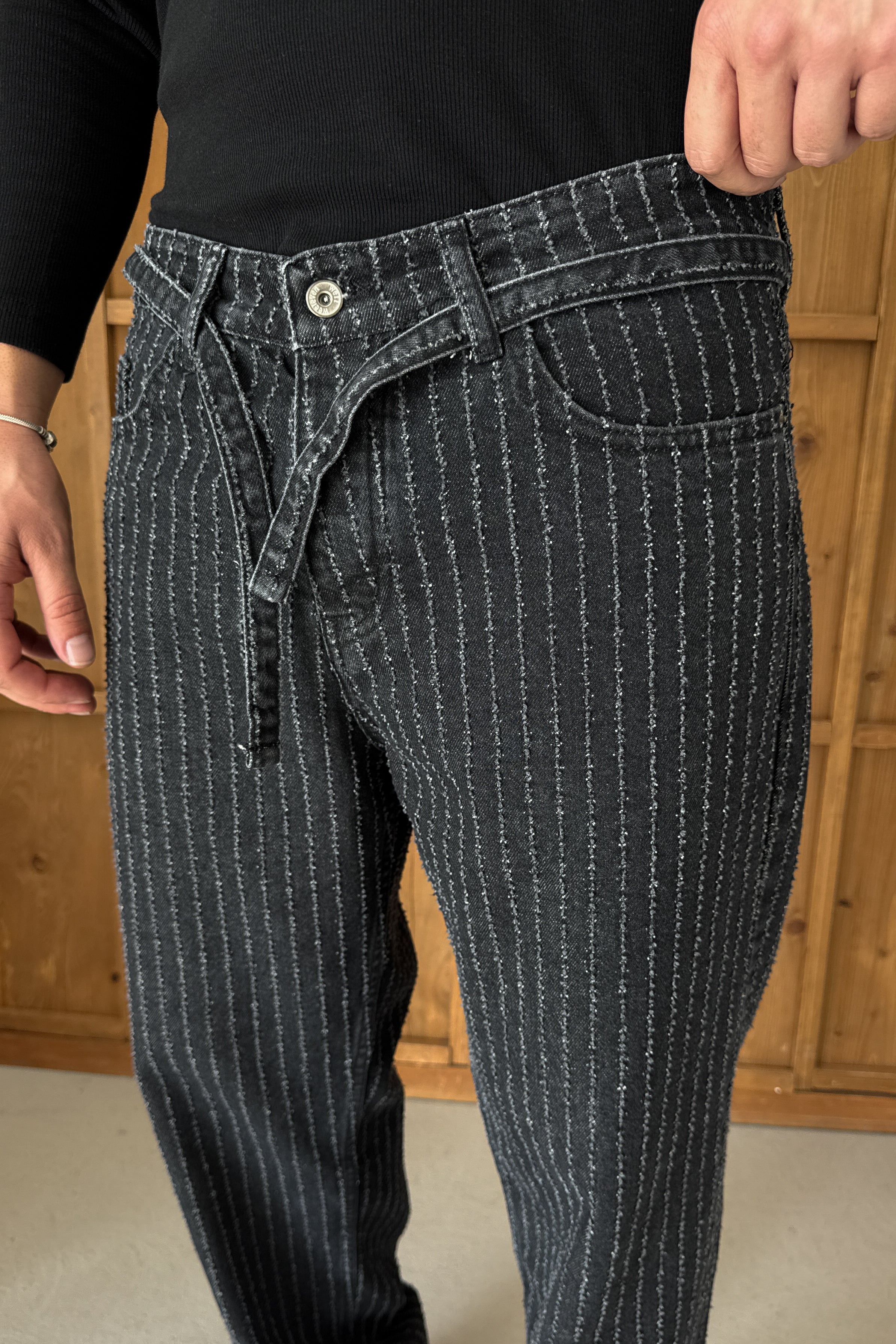 BAGGY FİT KEMER DETAY TASARIM KOT PANTOLON • SİYAH W11