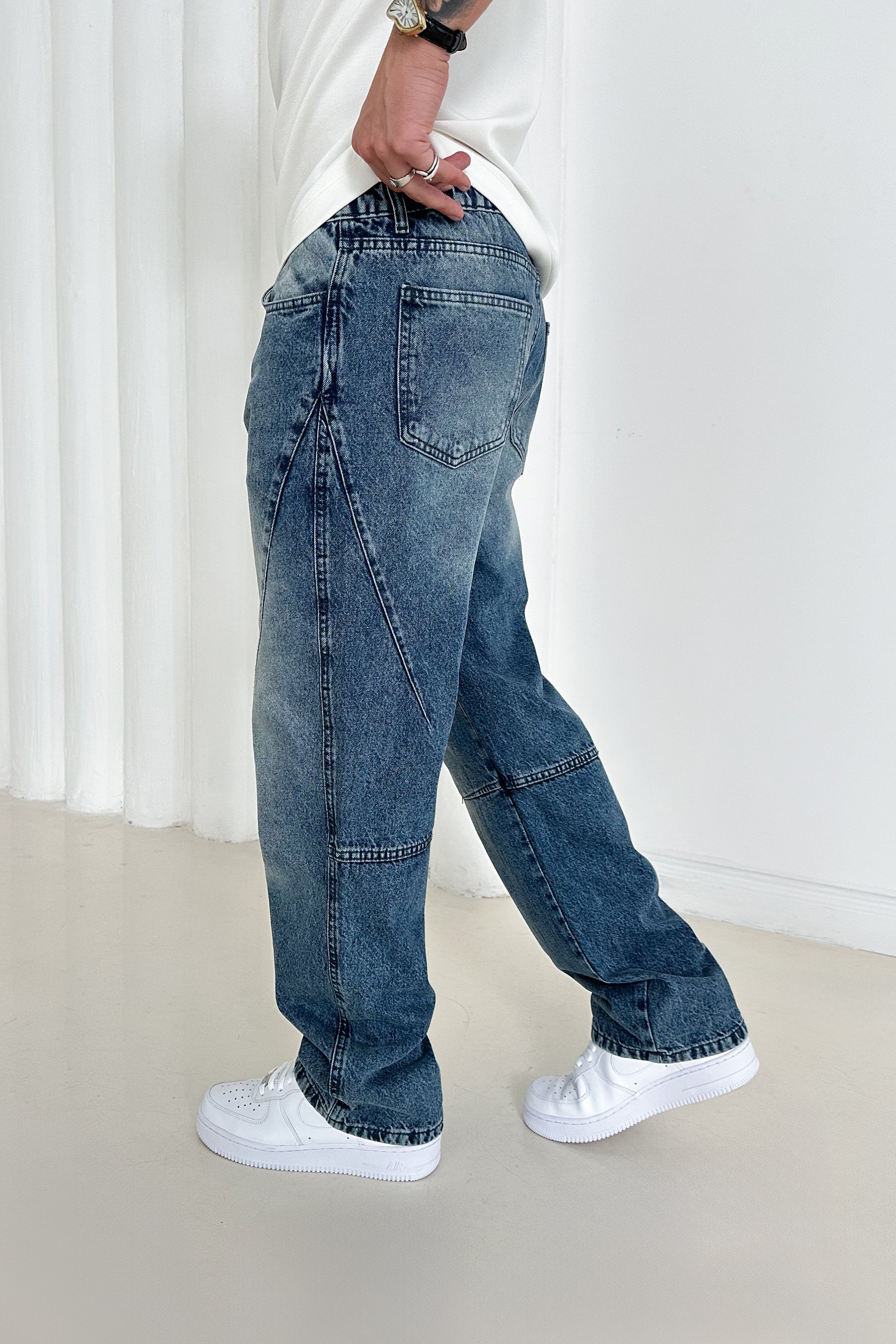 BOL KALIP DİKİŞ DETAY KOT PANTOLON • TAŞLANMIŞ LACİVERT 3147