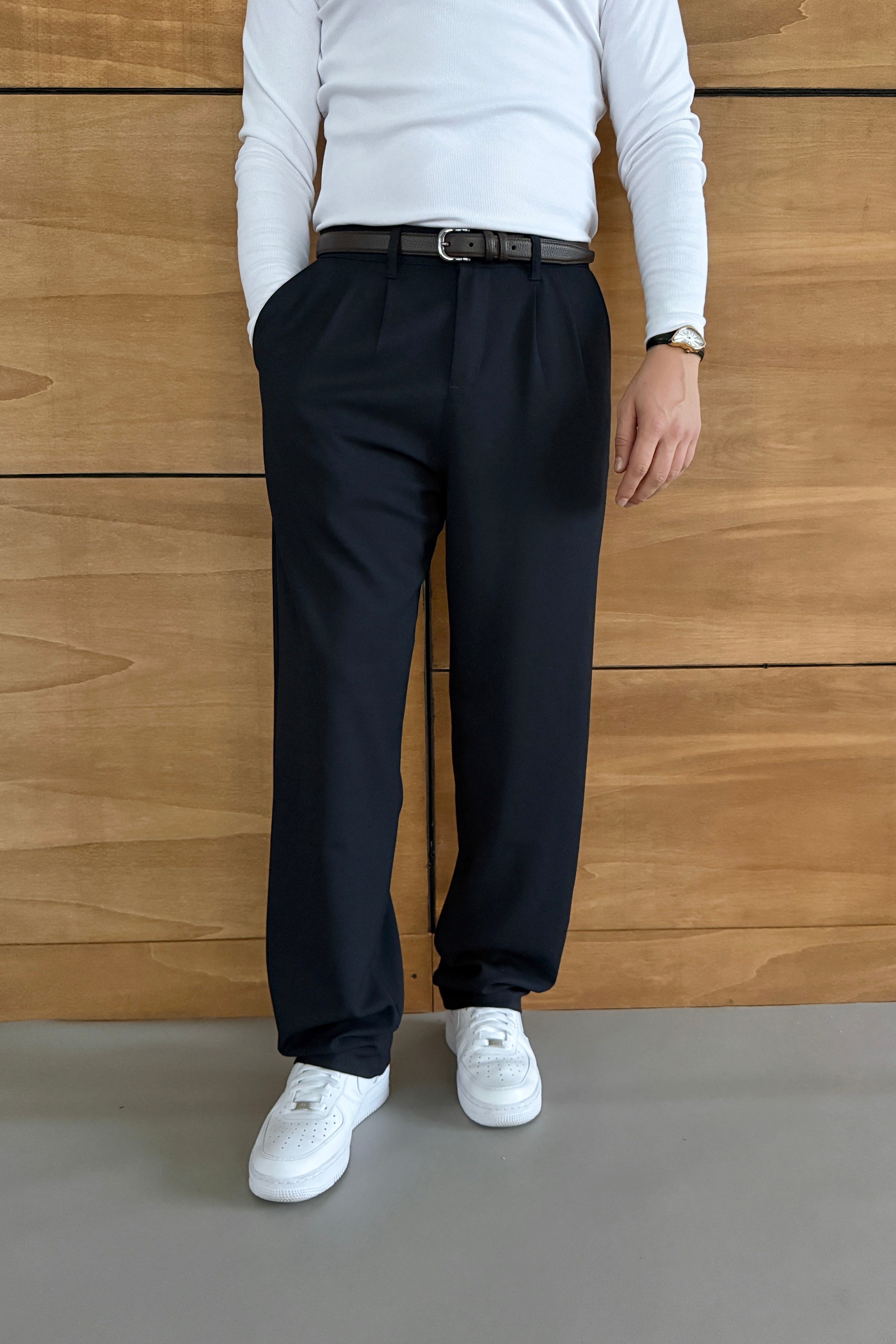 BAGGY KALIP PİLELİ KUMAŞ PANTOLON • LACİVERT