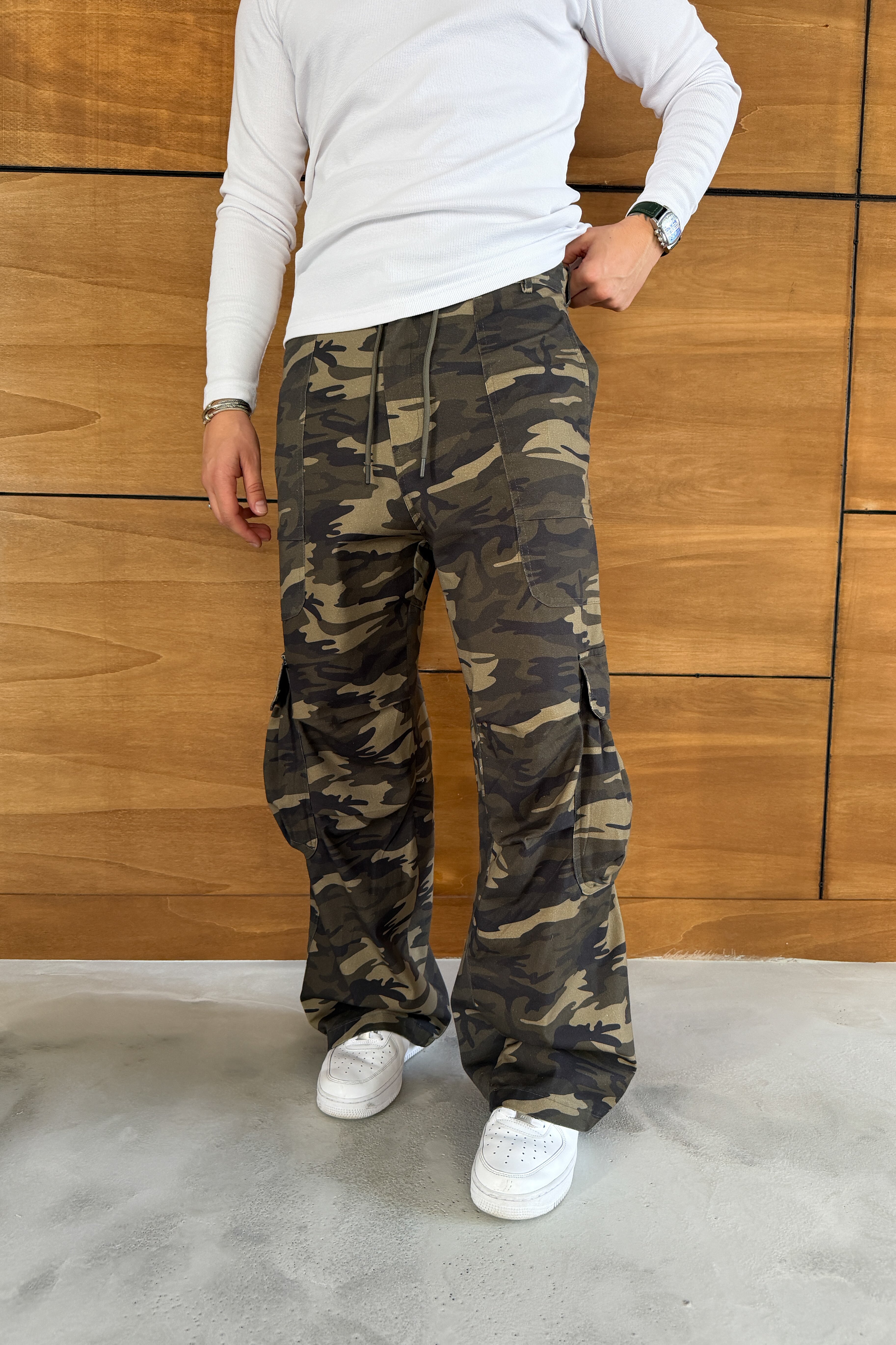 BOL KALIP KARGO CEPLİ KAMUFLAJ PANTOLON • HAKİ