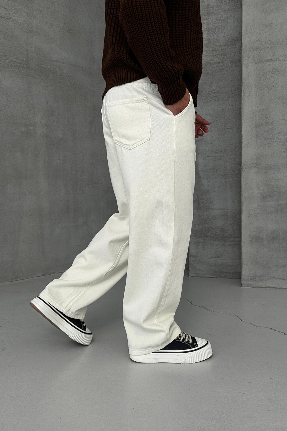 BAGGY KALIP GABARDİN KUMAŞ PANTOLON • KREM W11