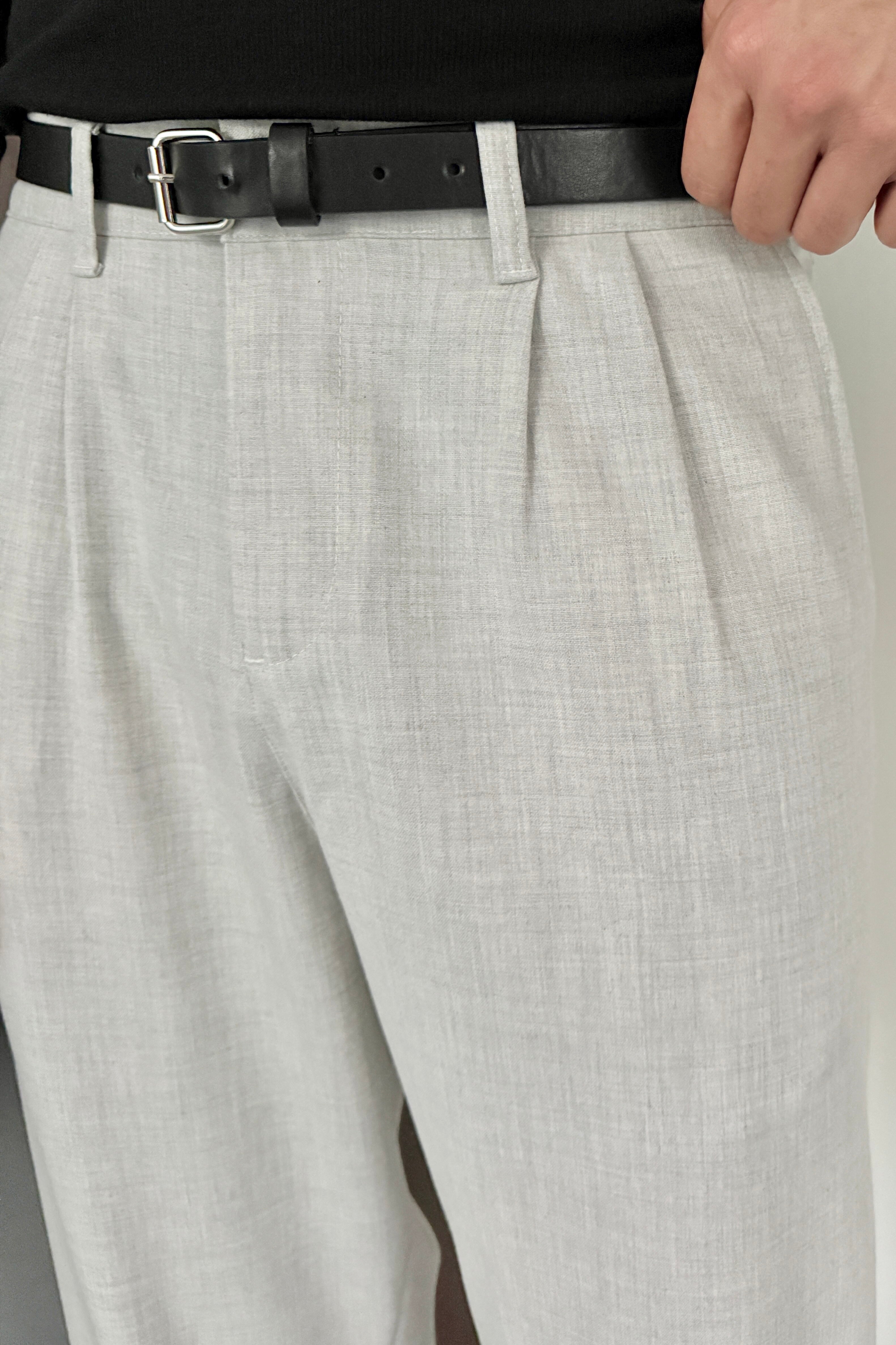 BAGGY KALIP PİLELİ KUMAŞ PANTOLON • GRİ