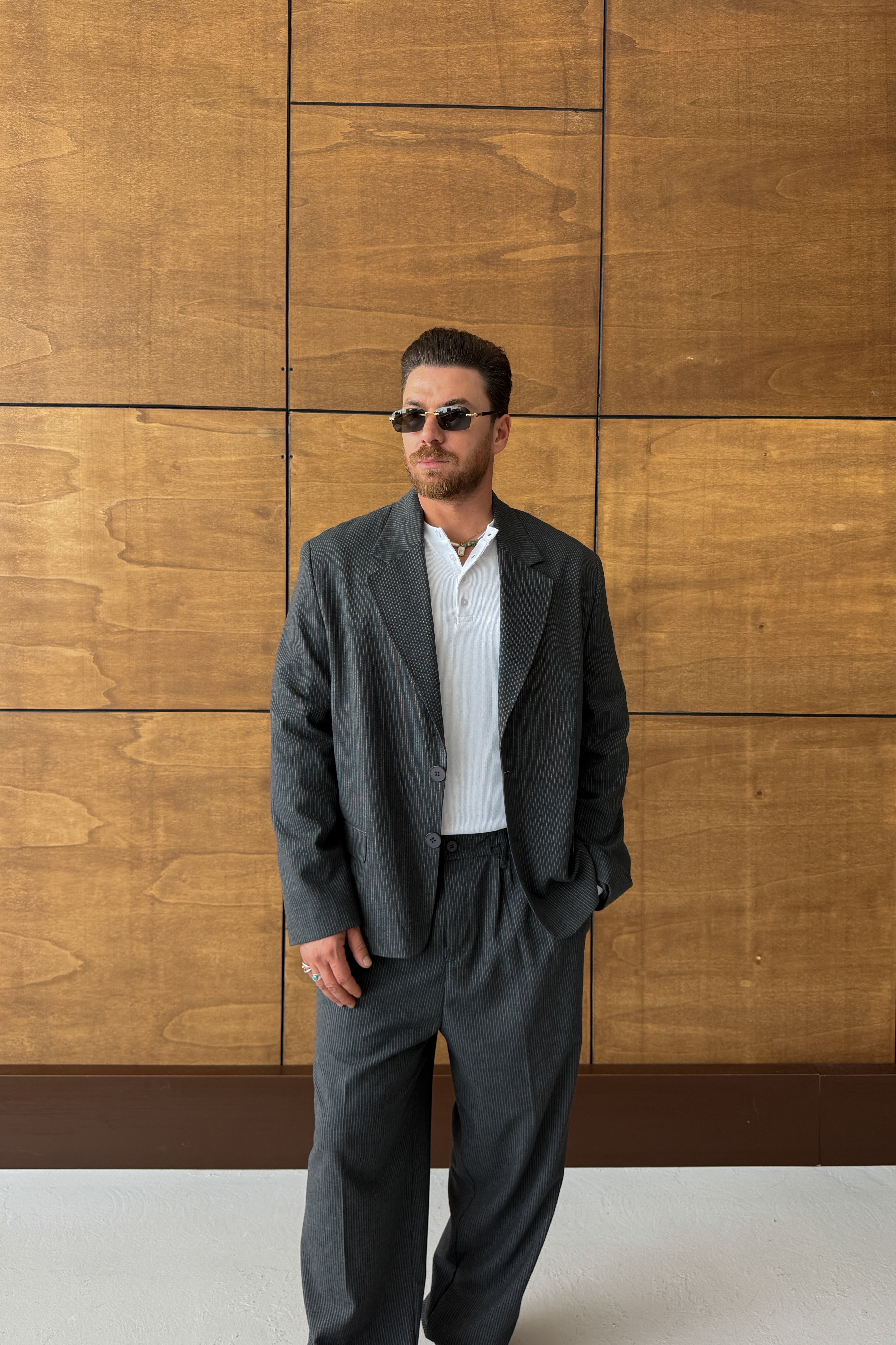 OVERSİZE ÇİZGİLİ BLAZER TAKIM ELBİSE • ANTRASİT