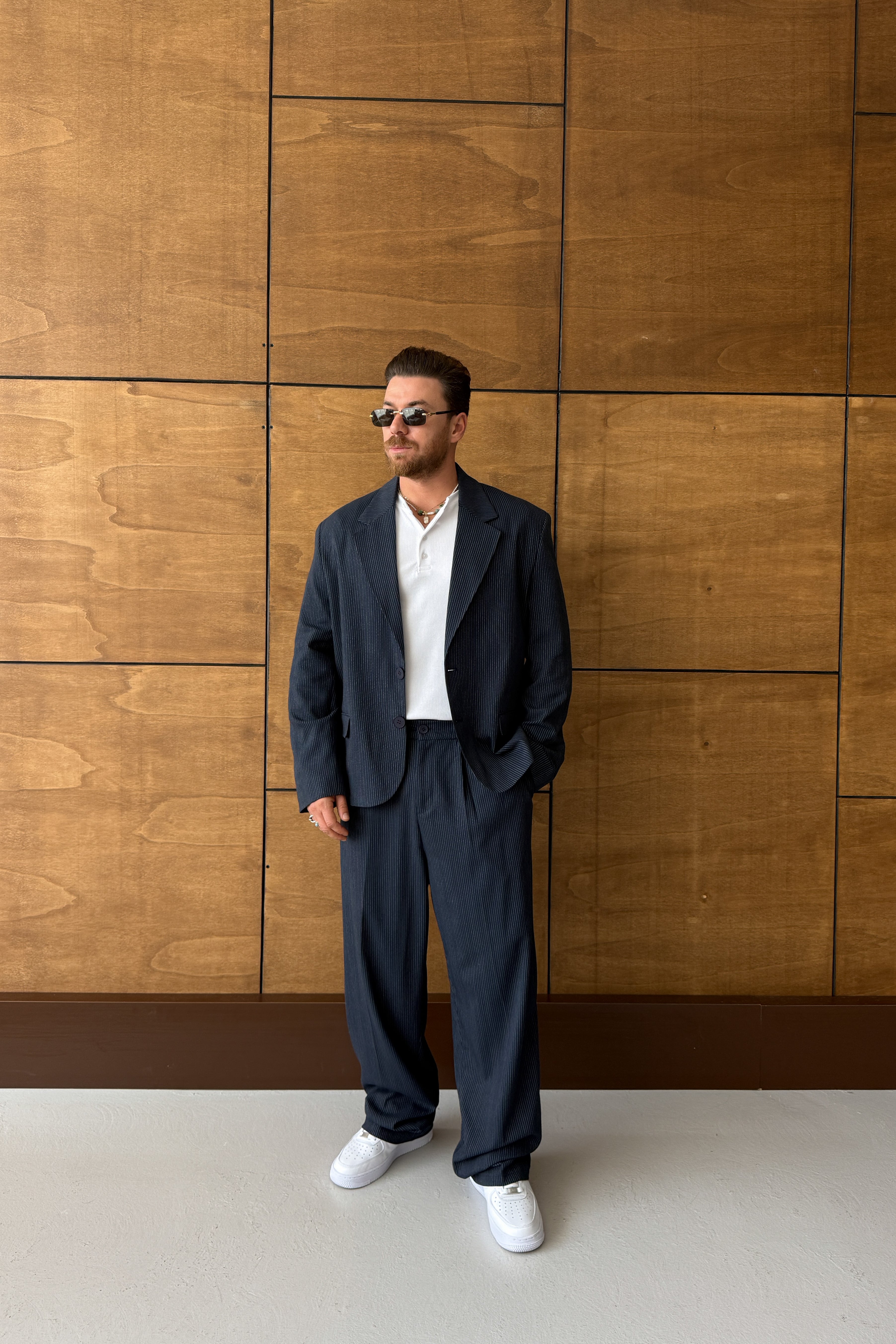 OVERSİZE ÇİZGİLİ BLAZER TAKIM ELBİSE • LACİVERT