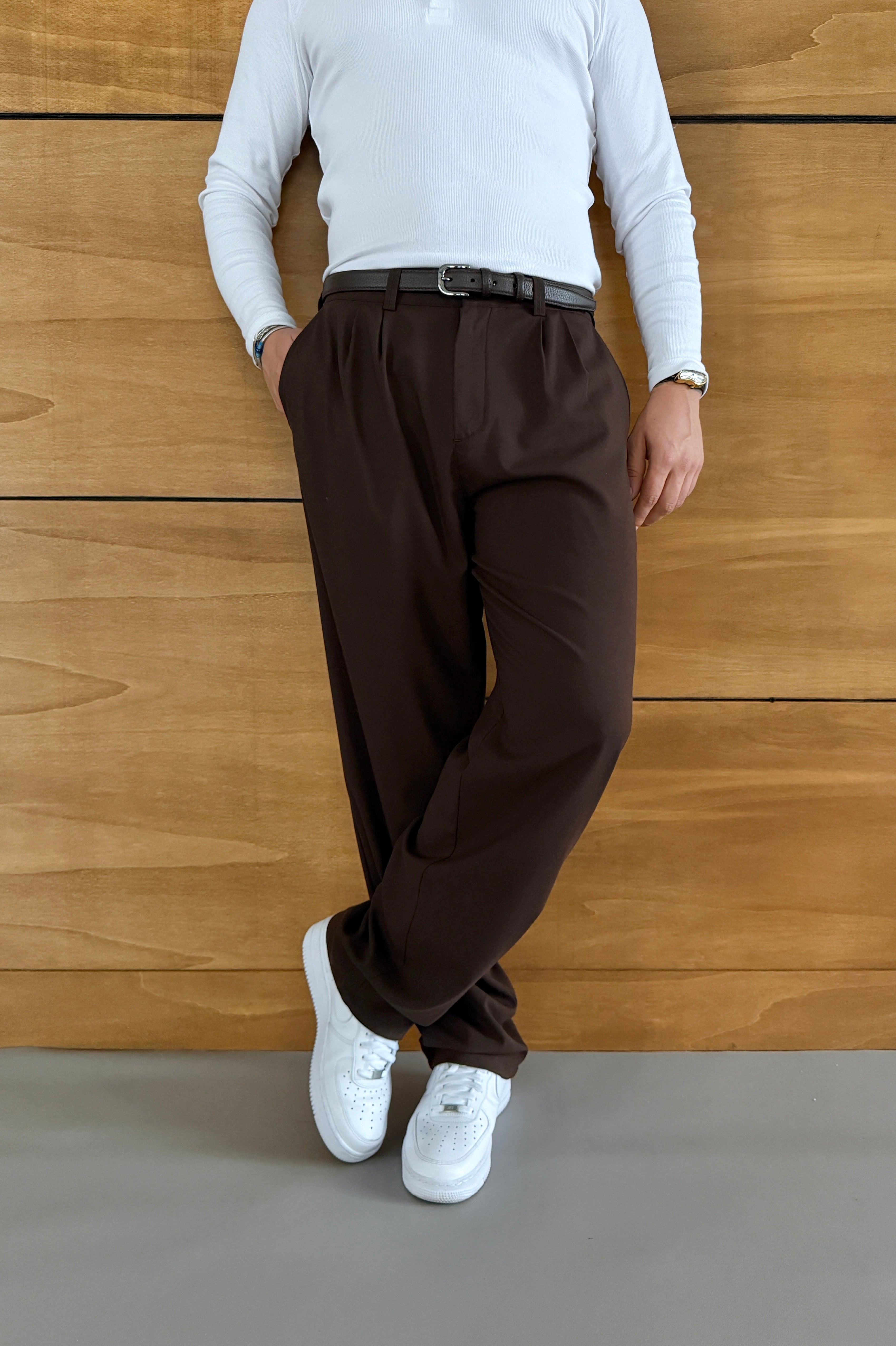 BAGGY KALIP PİLELİ KUMAŞ PANTOLON • KAHVERENGİ