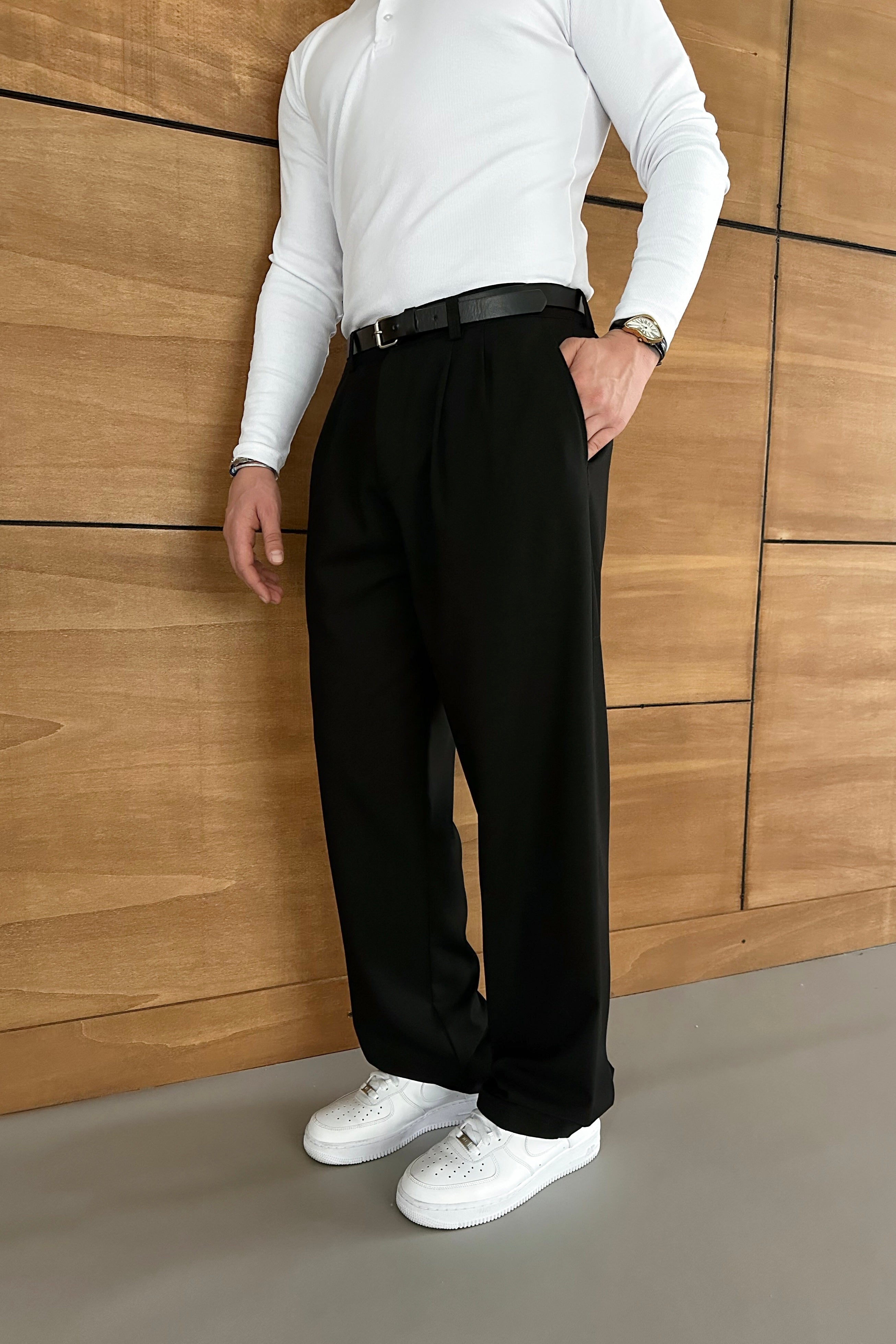 BAGGY KALIP PİLELİ KUMAŞ PANTOLON • SİYAH