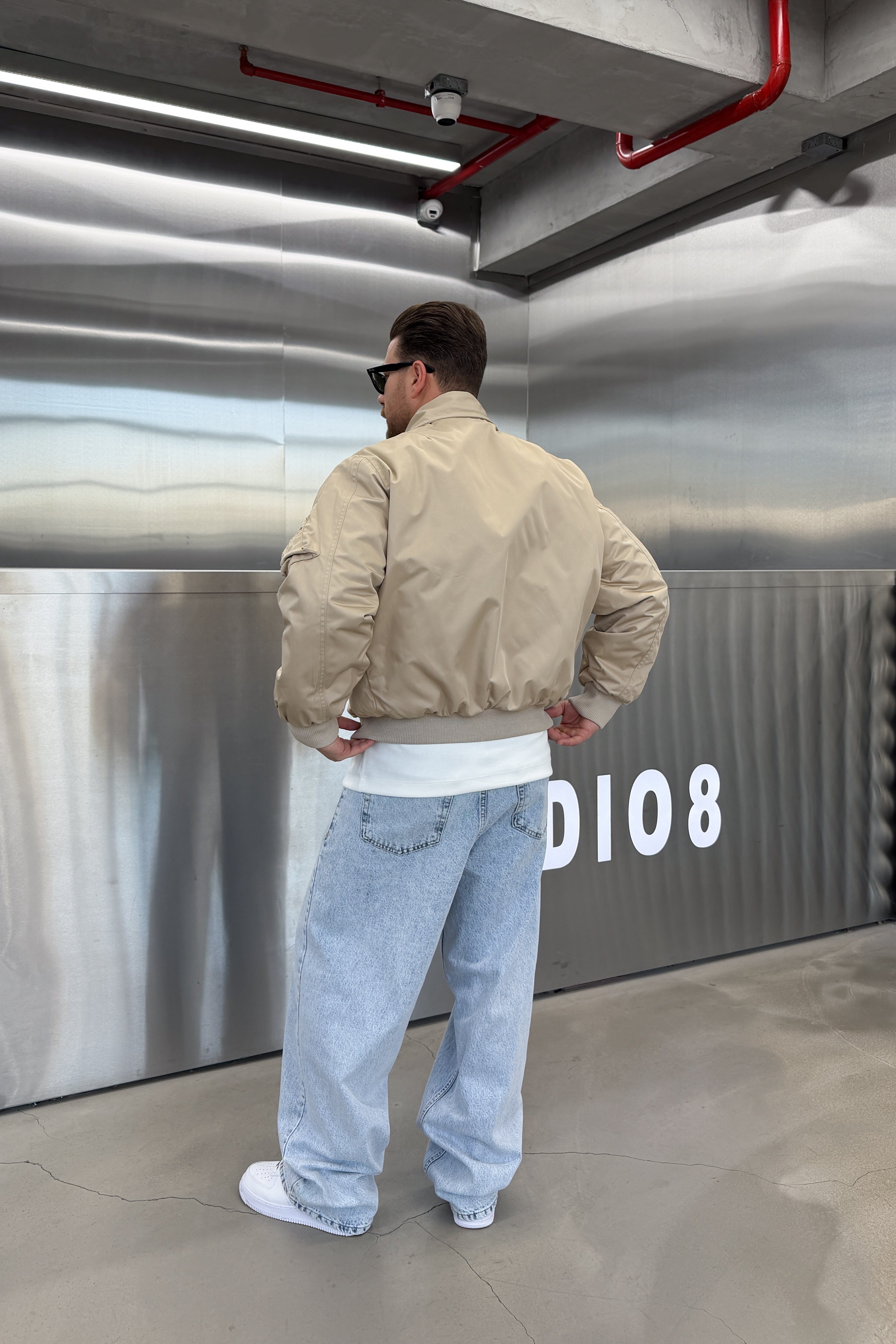 OVERSİZE METAL AKSESUARLI BOMBER MONT • BEJ