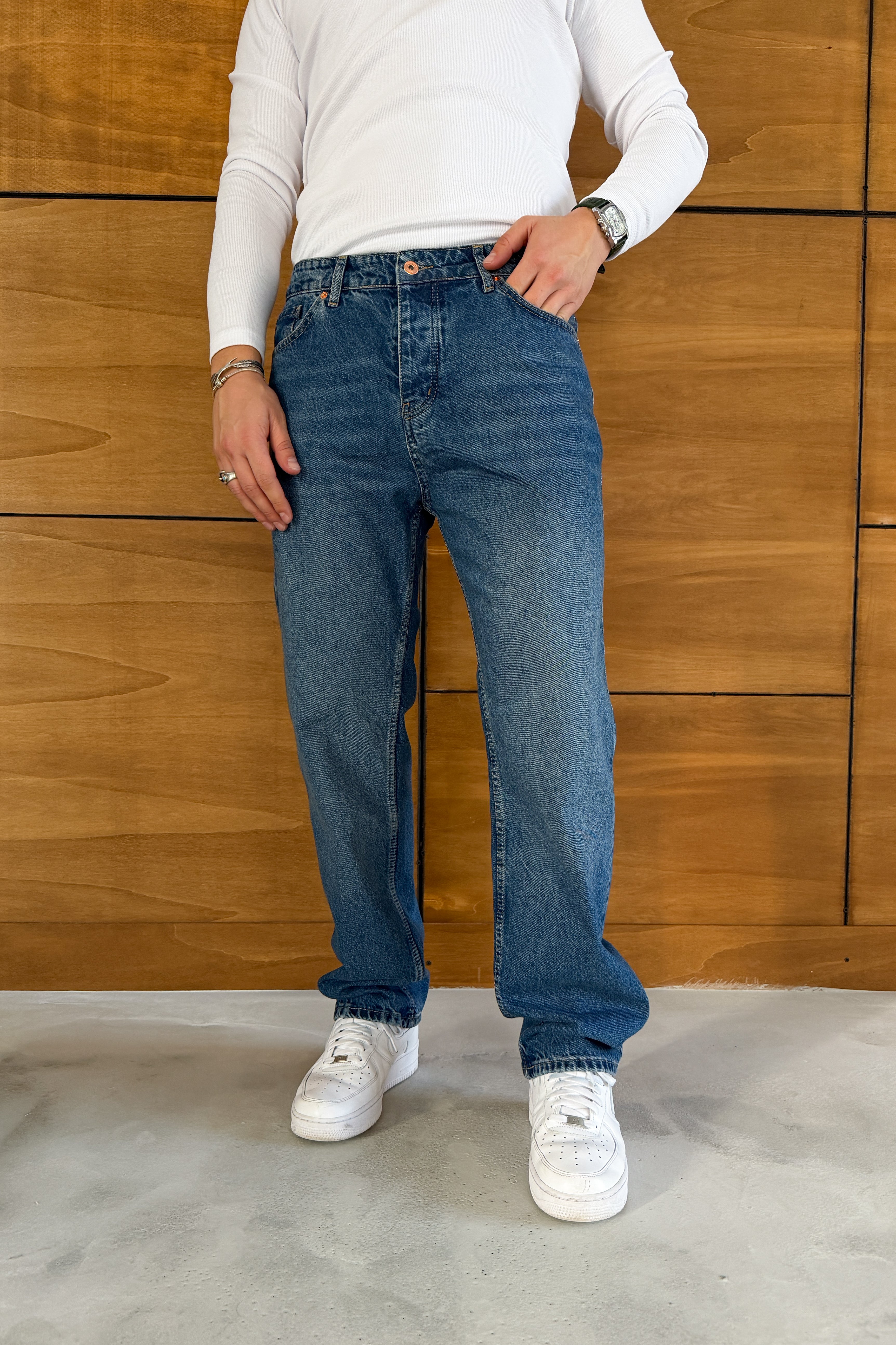 BAGGY FİT TAŞLANMIŞ KOT PANTOLON EFEKTLİ • LACİVERT