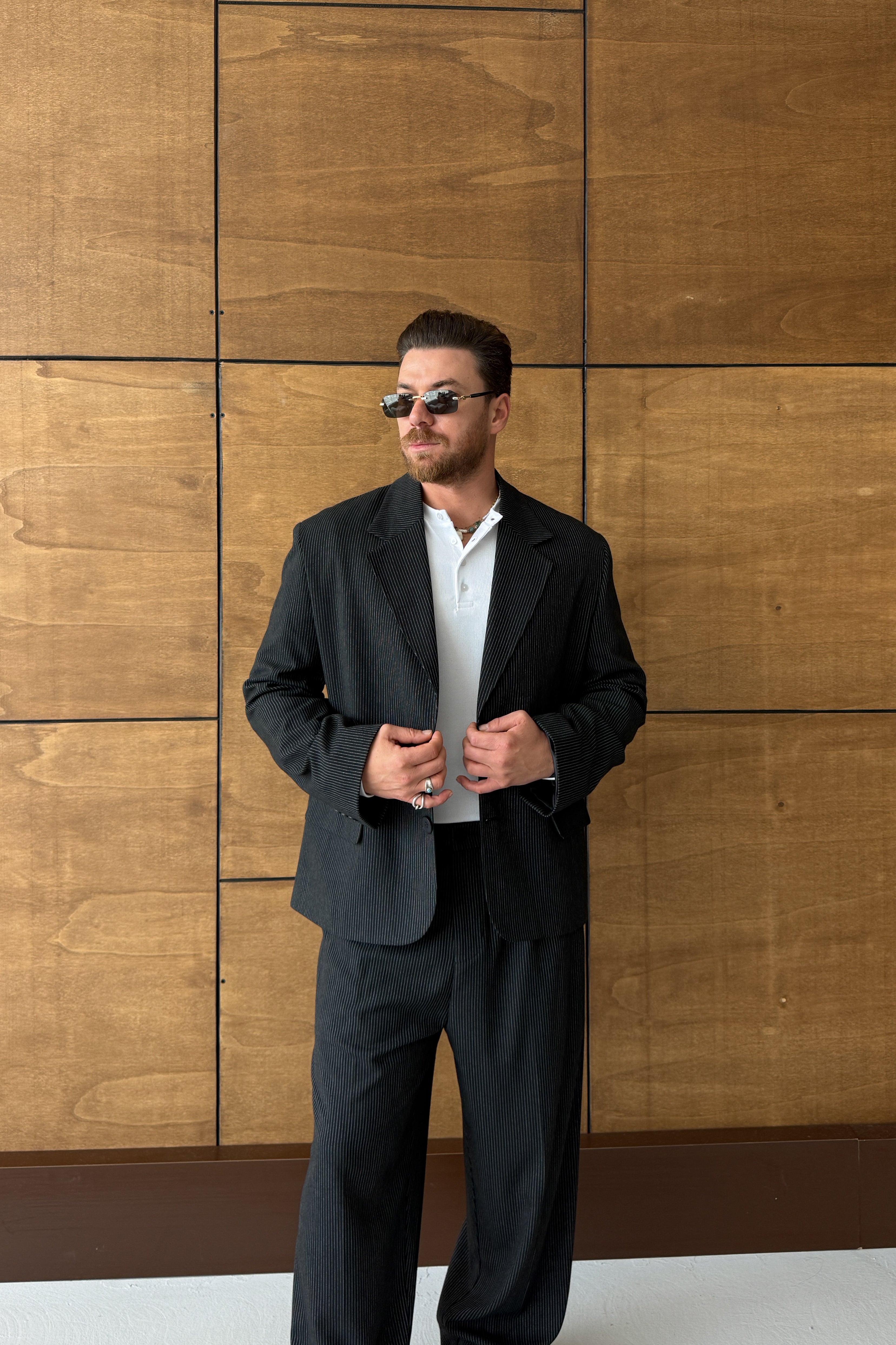 OVERSİZE ÇİZGİLİ BLAZER TAKIM ELBİSE • SİYAH