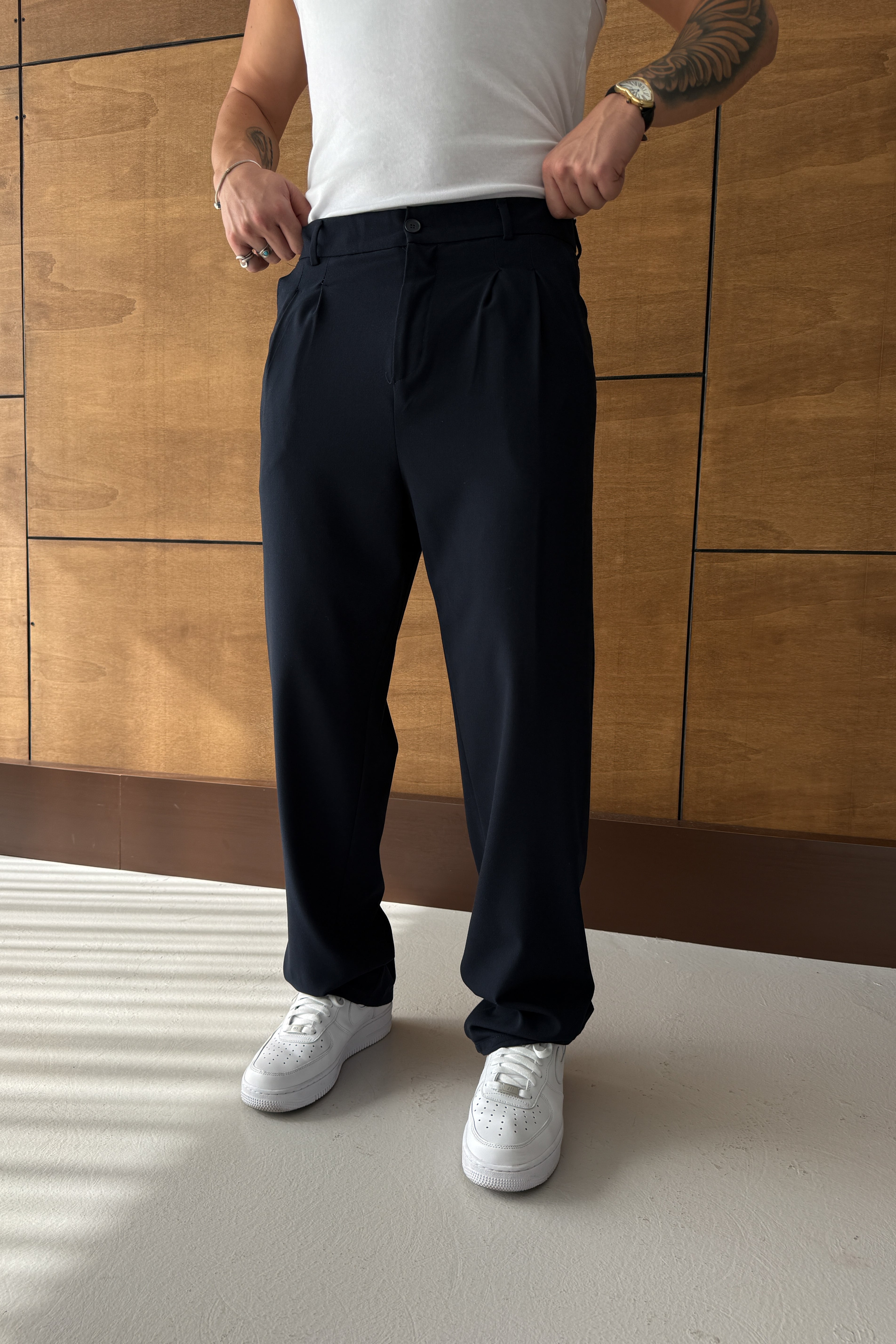 BAGGY KALIP PİLELİ KUMAŞ PANTOLON • LACİVERT FB
