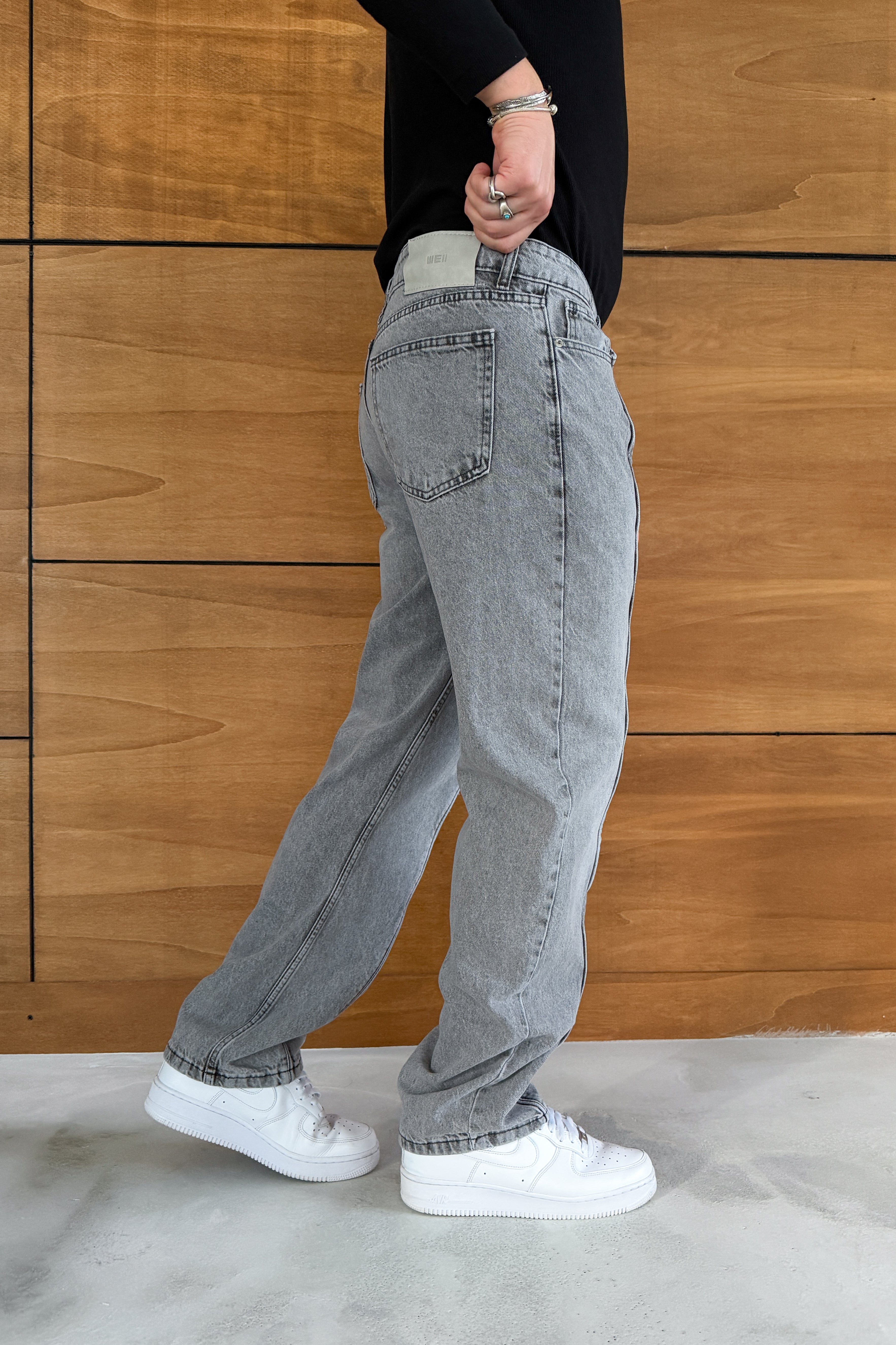 BAGGY FİT DİKİŞ DETAYLI YIKAMALI KOT PANTOLON • GRİ